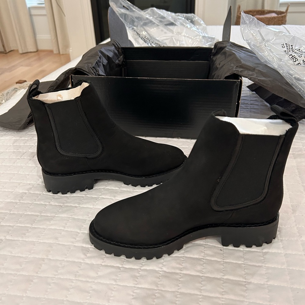 BLACK THURSDAY BOOTS